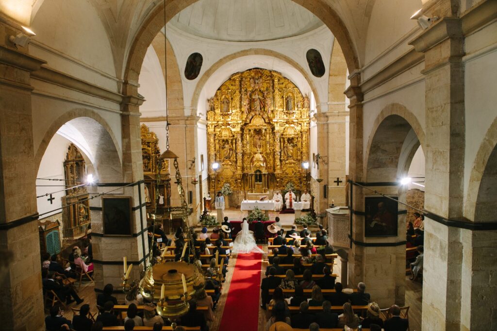 Boda en la iglesia de San Juan Bautista
